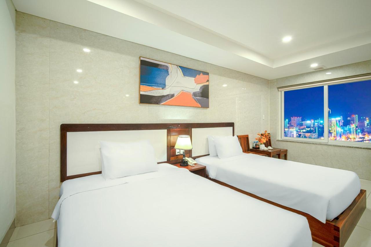 Emerald Boutique Hotel Danang Экстерьер фото