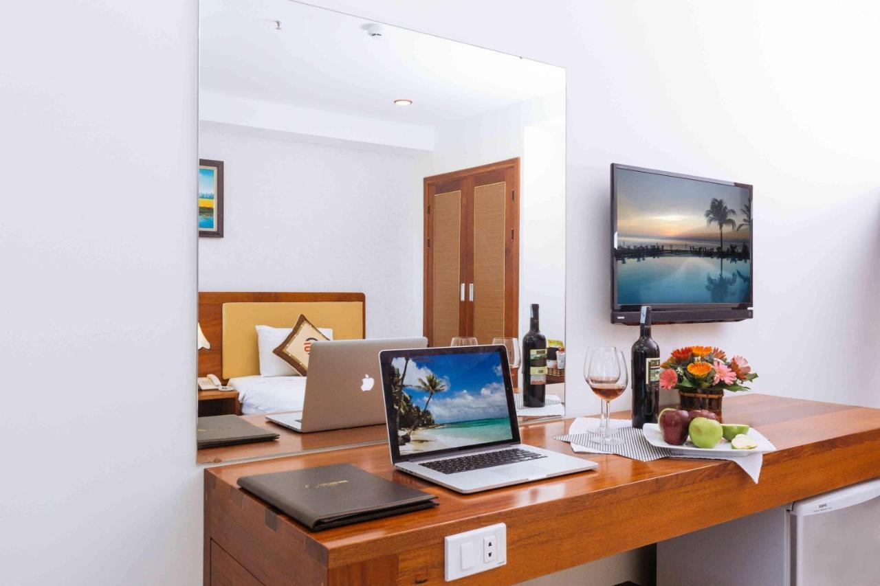 Emerald Boutique Hotel Danang Экстерьер фото