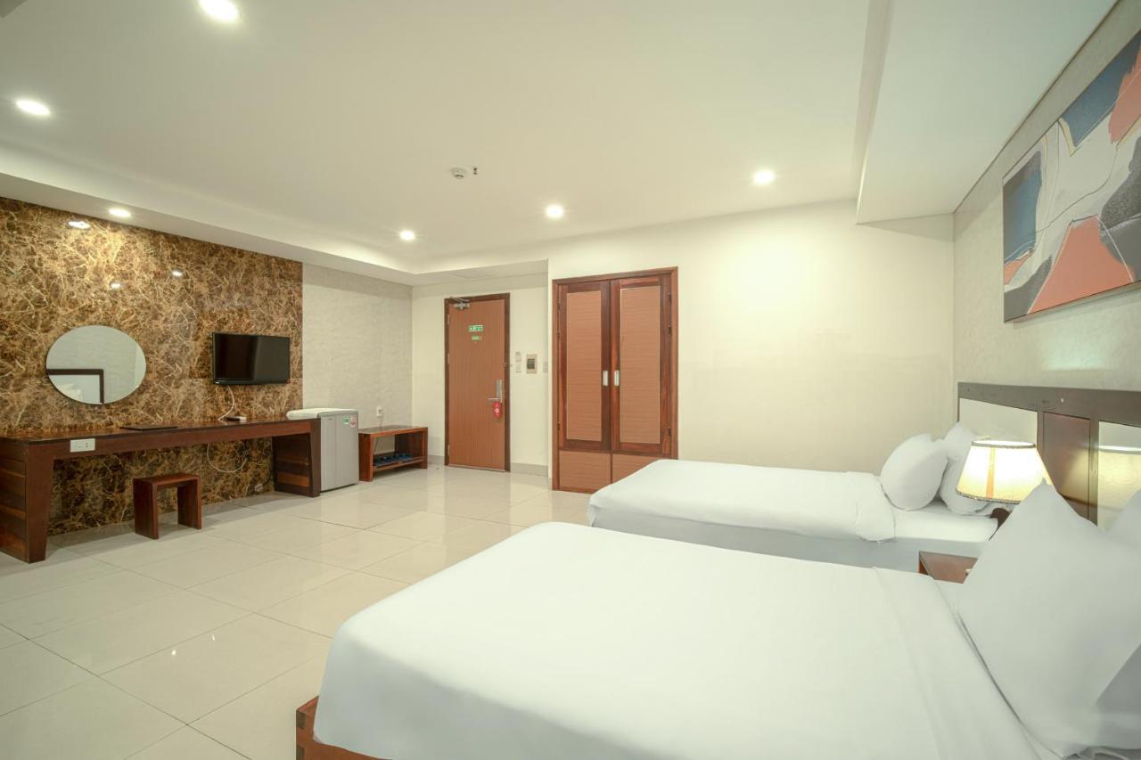 Emerald Boutique Hotel Danang Экстерьер фото