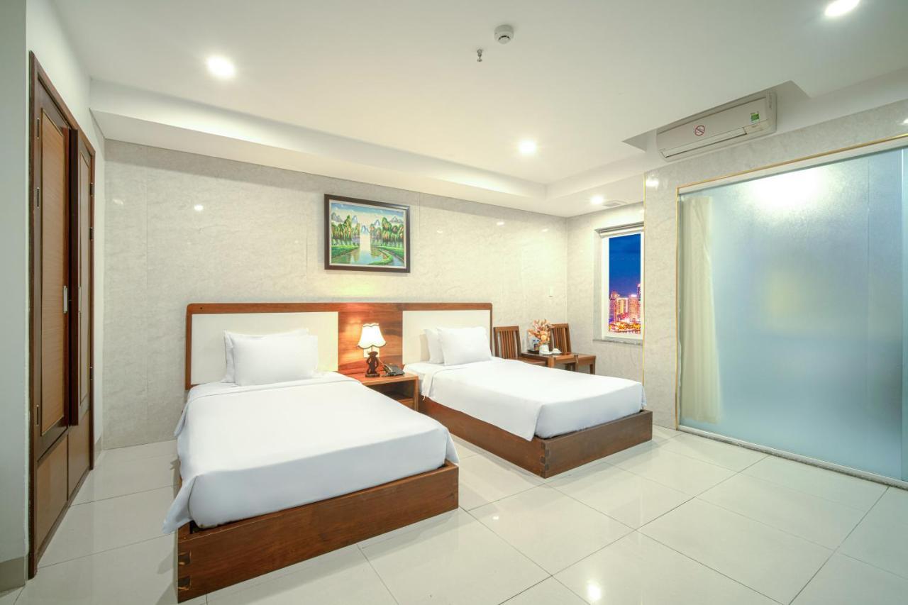 Emerald Boutique Hotel Danang Экстерьер фото