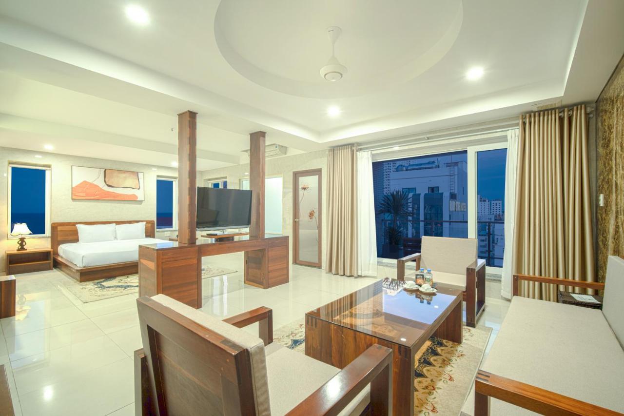 Emerald Boutique Hotel Danang Экстерьер фото