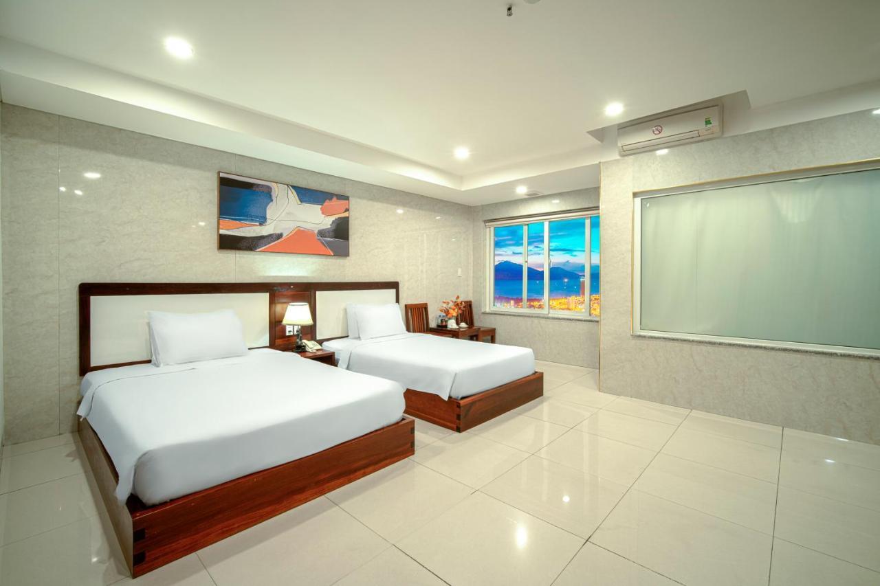 Emerald Boutique Hotel Danang Экстерьер фото