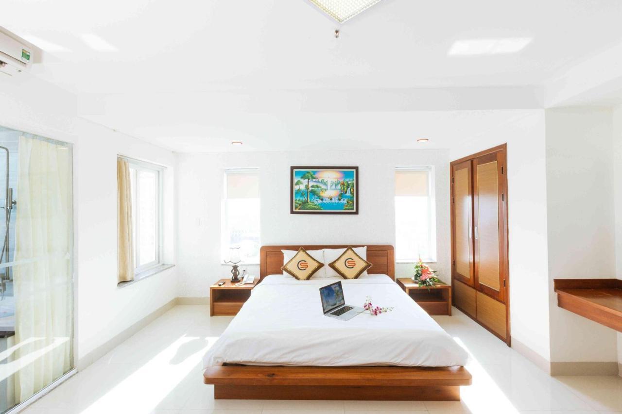 Emerald Boutique Hotel Danang Экстерьер фото