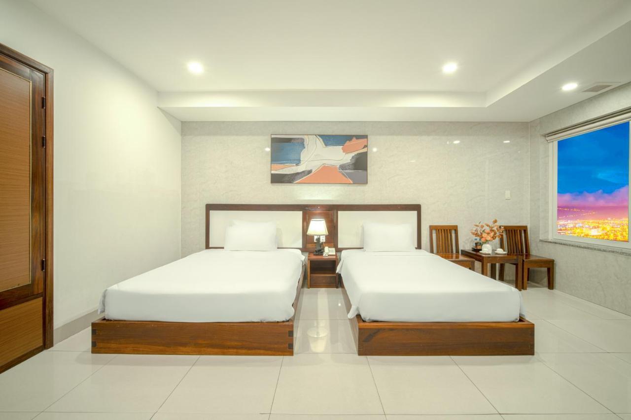 Emerald Boutique Hotel Danang Экстерьер фото