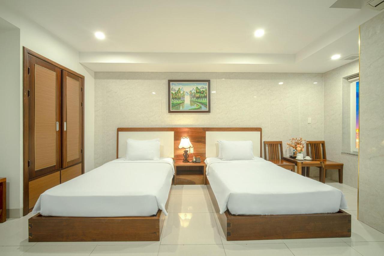 Emerald Boutique Hotel Danang Экстерьер фото
