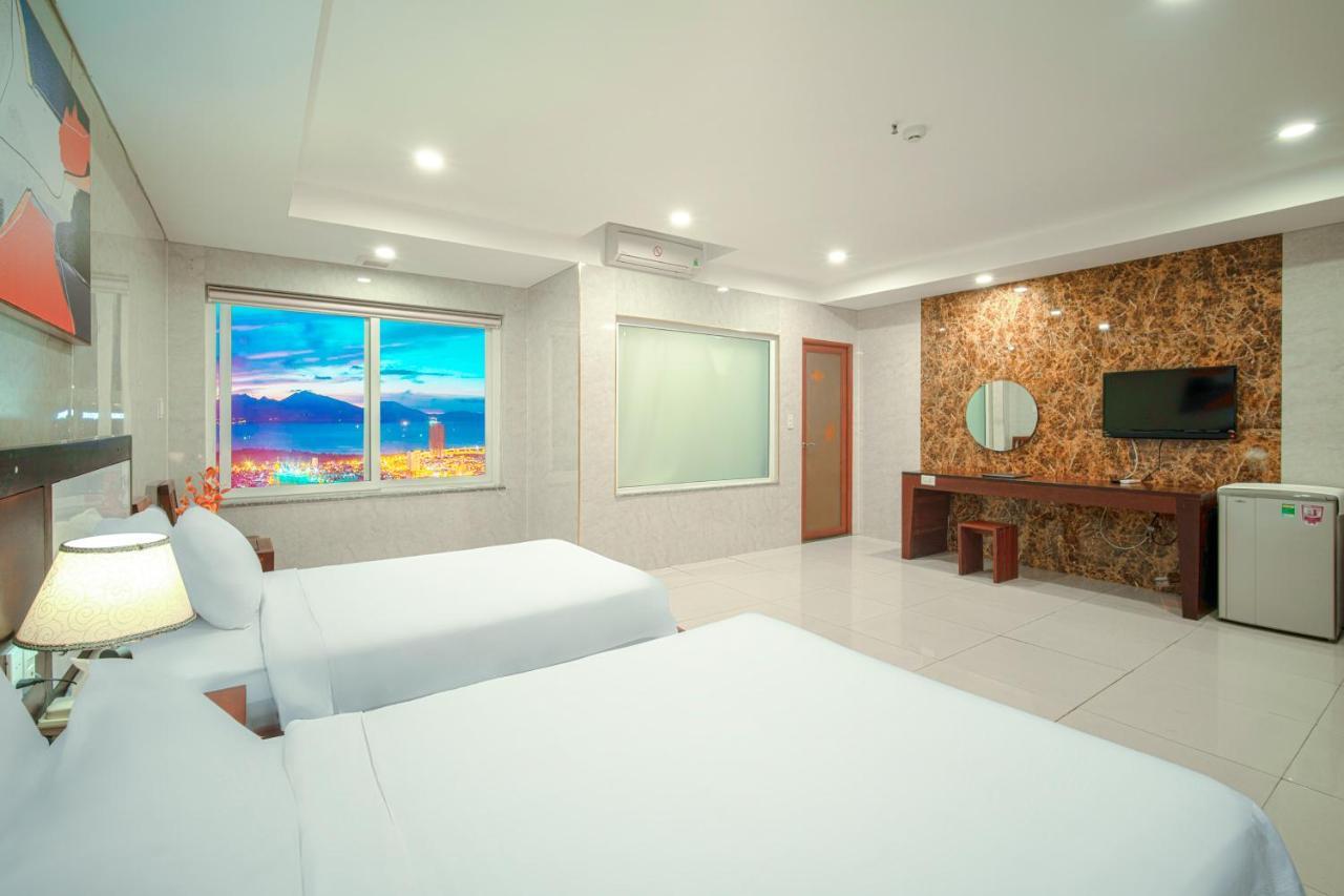 Emerald Boutique Hotel Danang Экстерьер фото